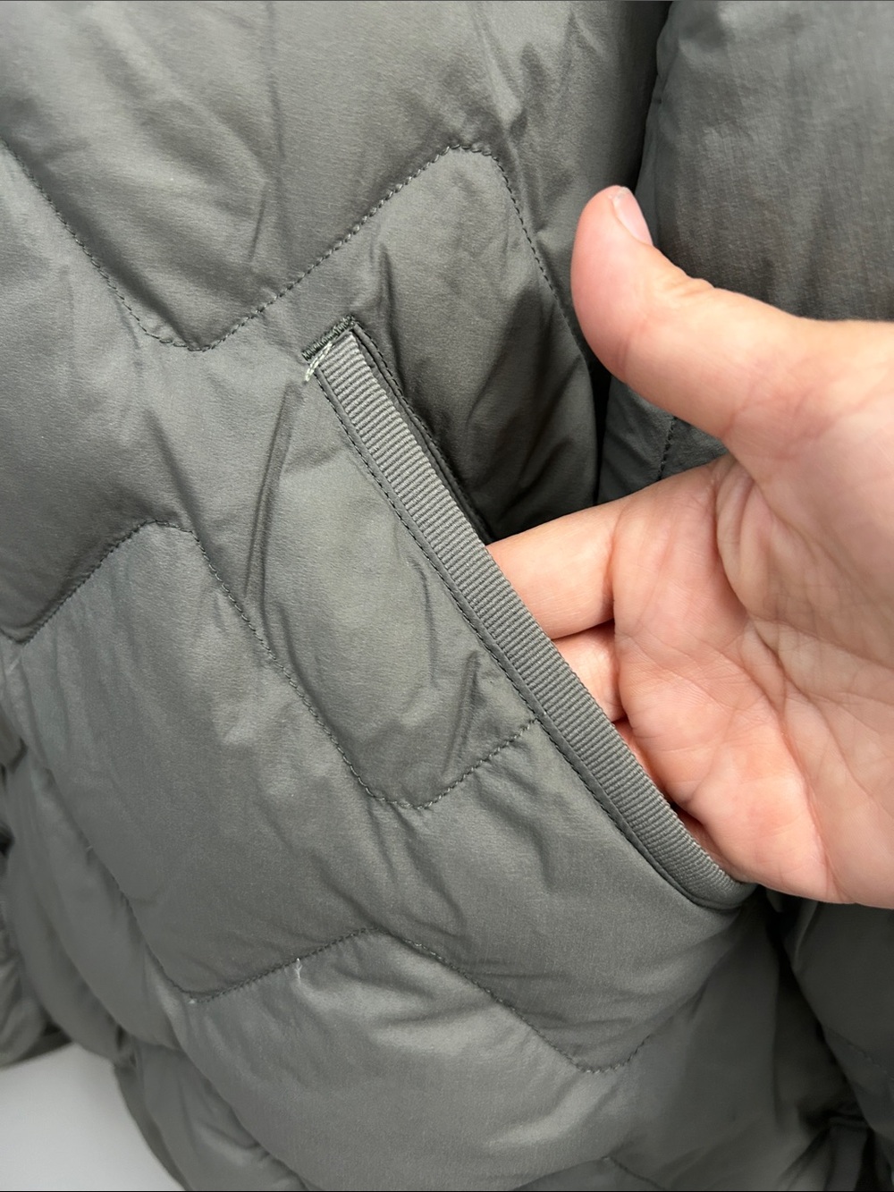 Uniqlo Ultra Light Down Quilted Jacket in Gray/Green - Picture 6 of 13